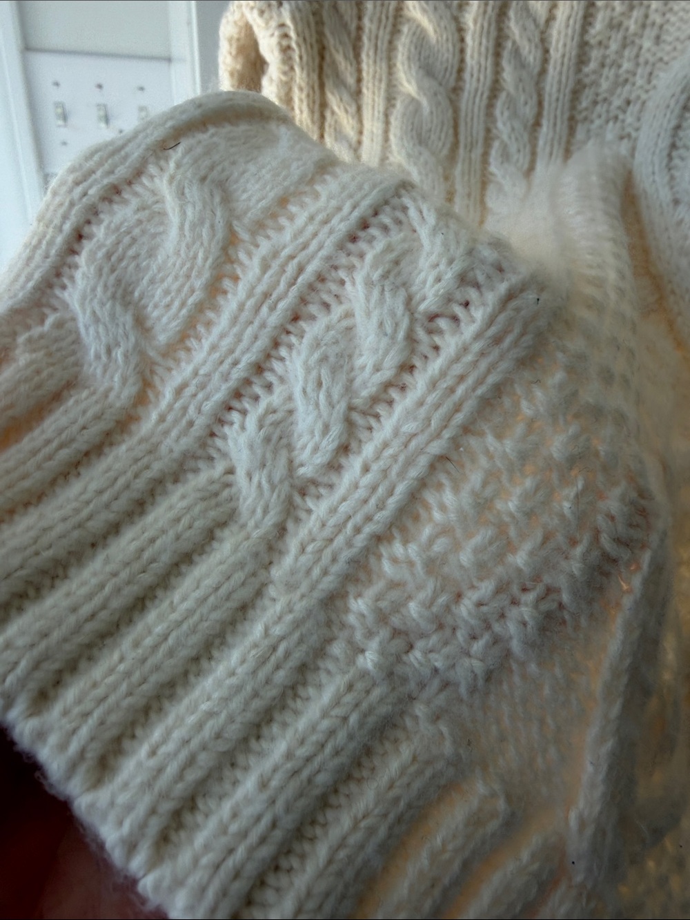 Abercrombie & Fitch Cream Cable Crew Sweater, Size XXS. - Picture 4 of 8